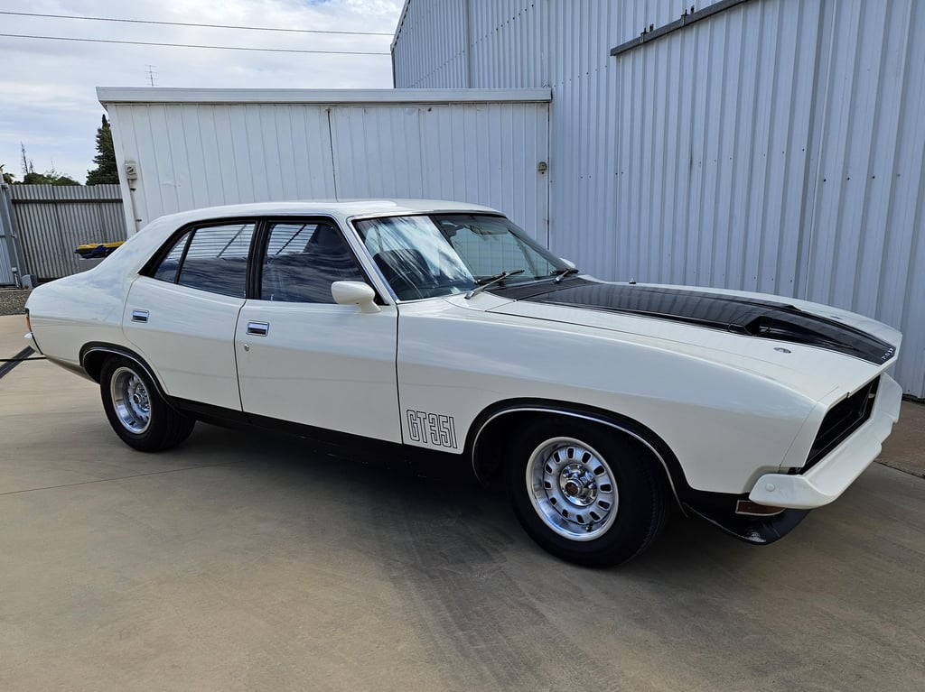 1975 Ford XB GT Falcon - Polar White