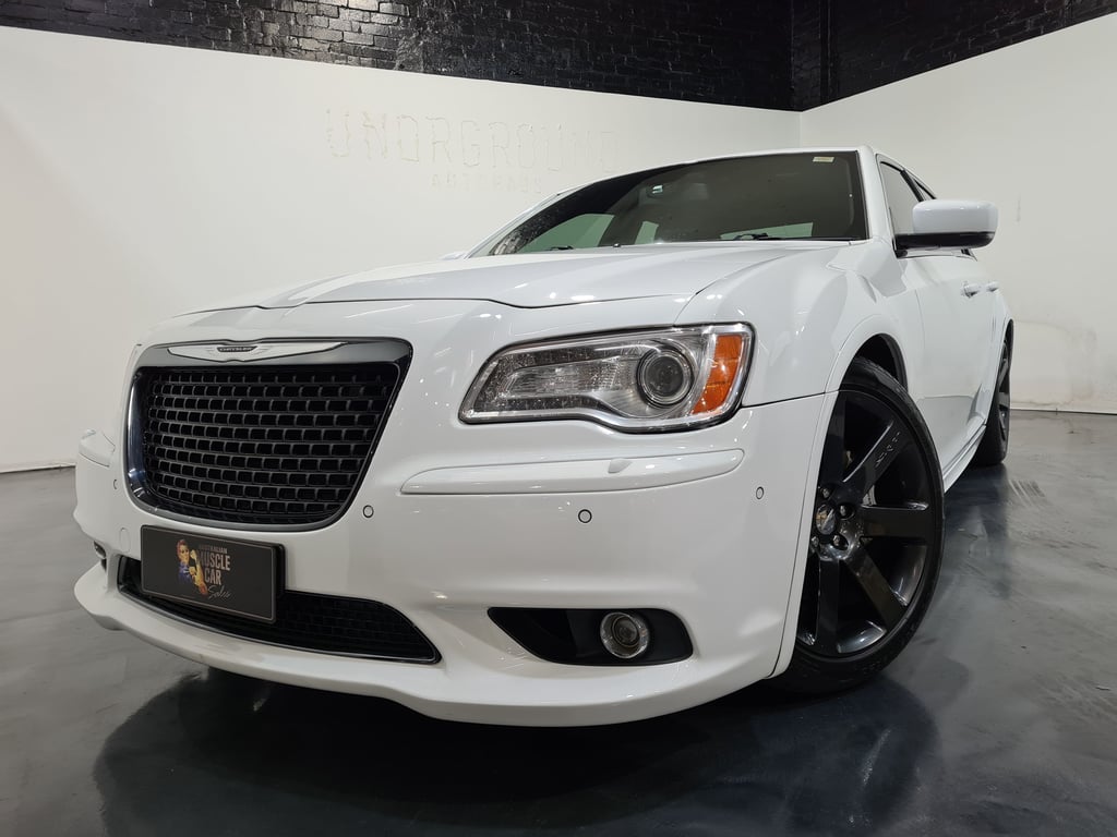2012 Chrysler 300 SRT8 6.4L V8
