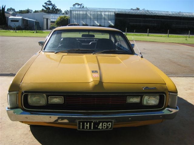 VH R/T E49 Valiant Charger