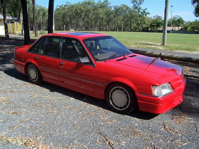 HDT VK Calais BROCK Director