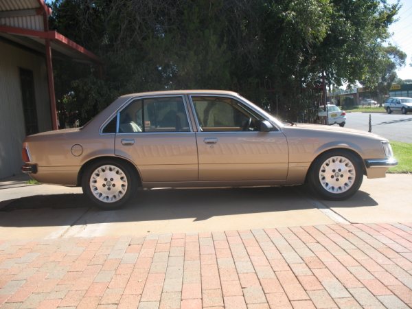 1981 VH Commodore SLX V8