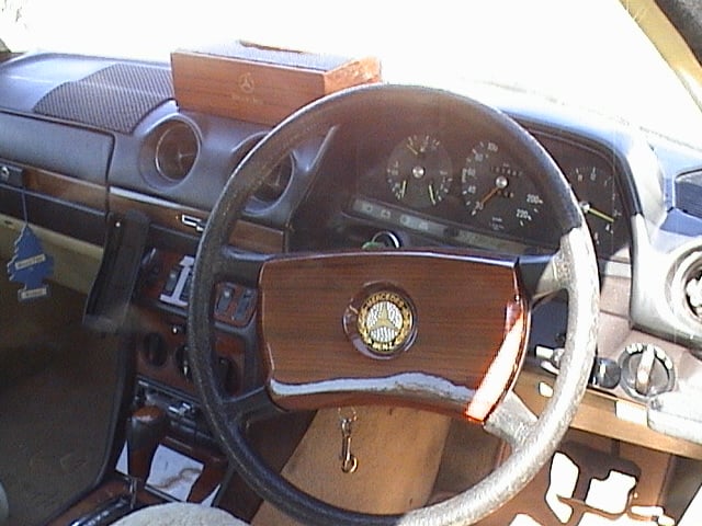 Mercedes Benz 280 CE - Image 163