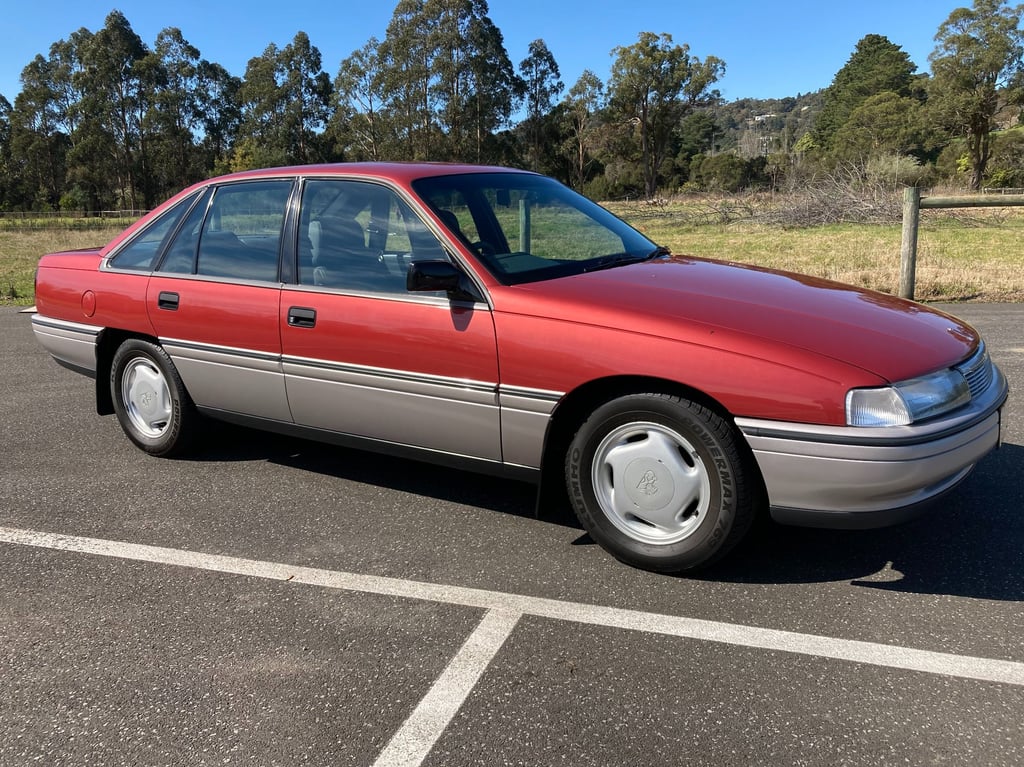 1990 VN Holden Calais 5.0 Litre V8 - Image 108149