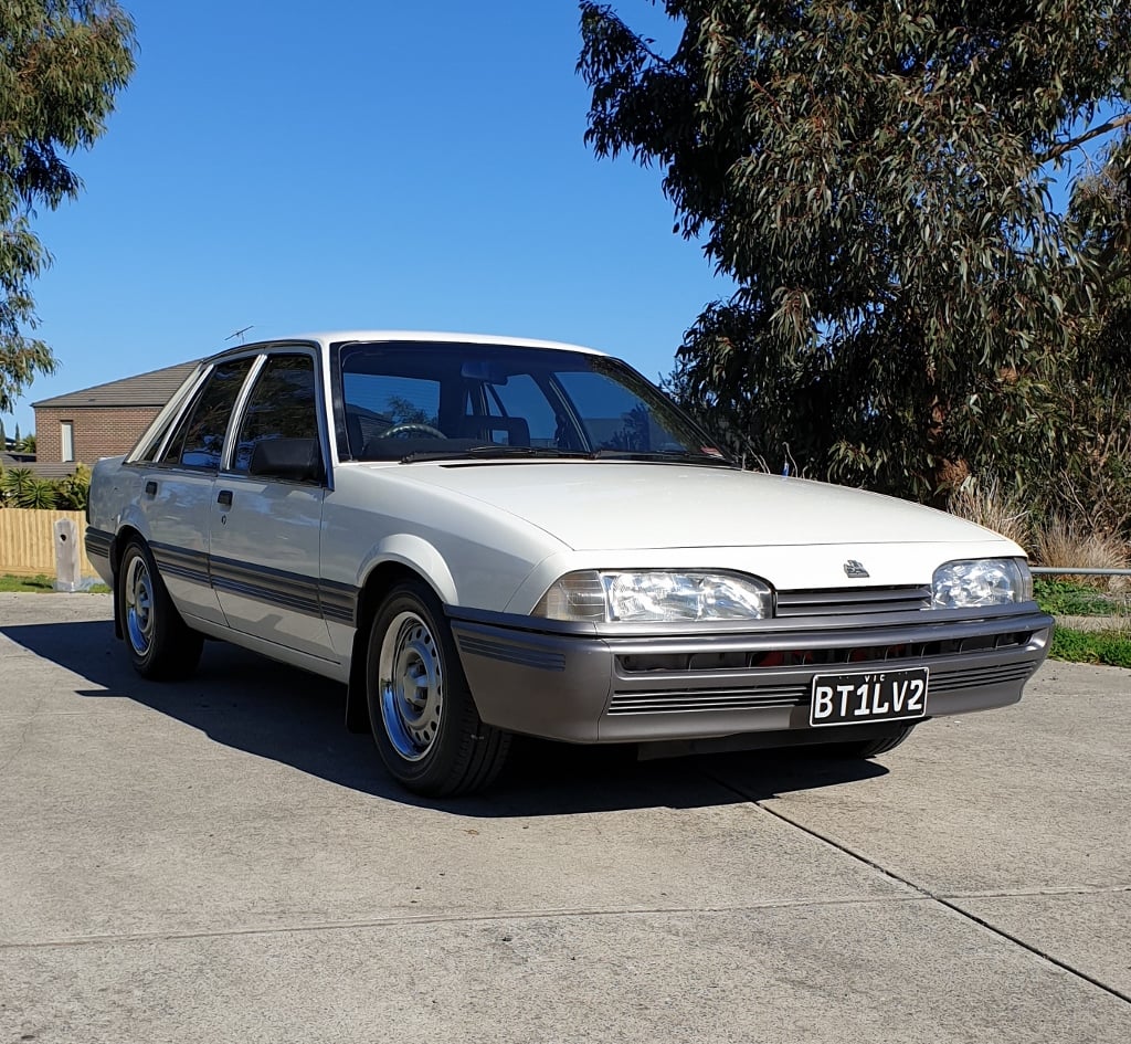 1986 VL Commodore SL 4.9L Police Car - BT1