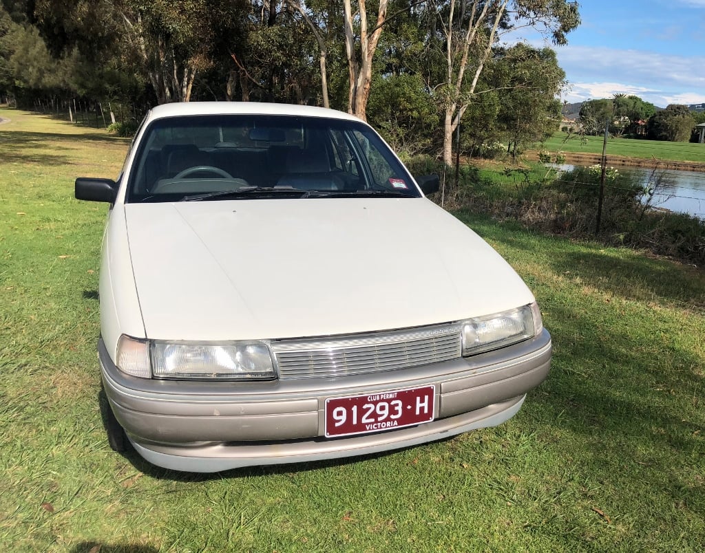 1990 VN Holden Calais 5.0L V8