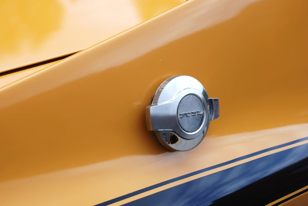 E38 RT Valiant Charger