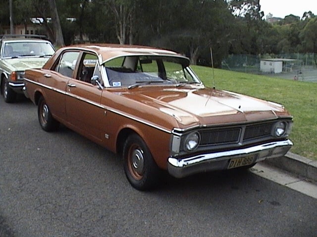 XY Falcon 500, 302 V8