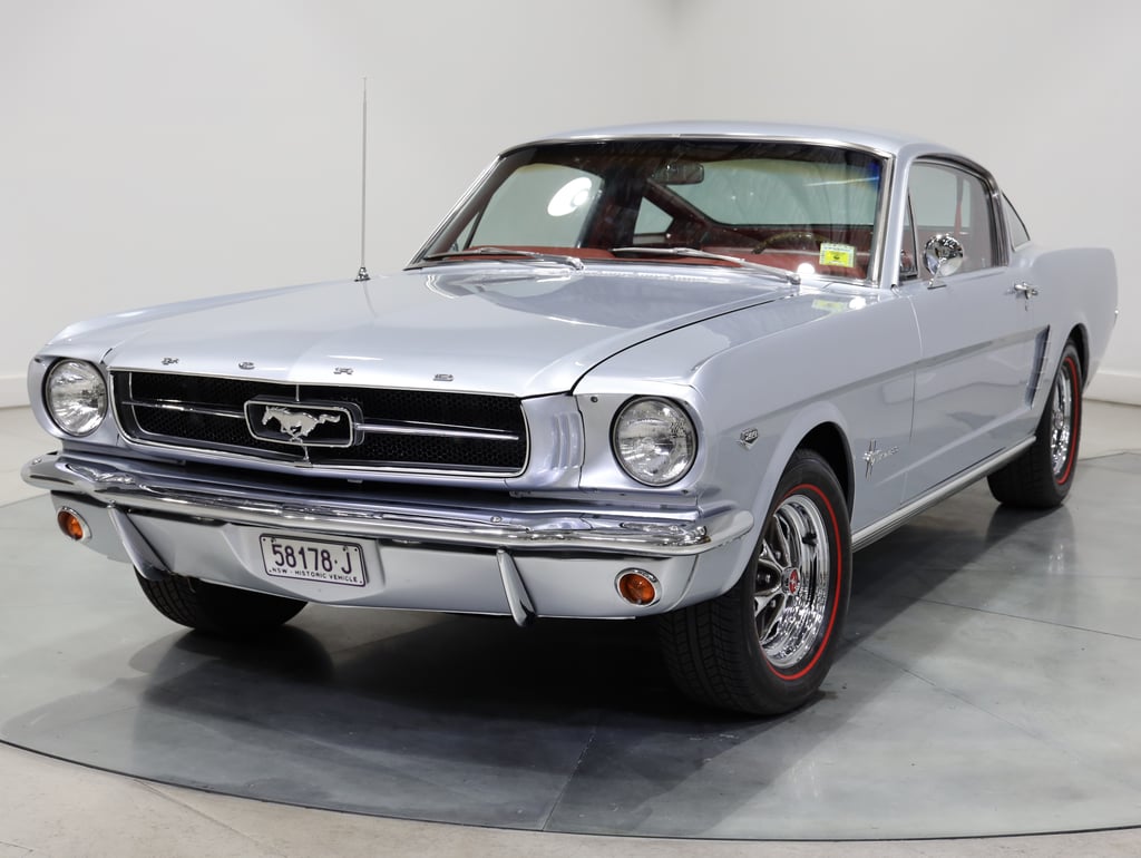 1965 Ford Mustang Fastback 2+2 - Silver Smoke Grey