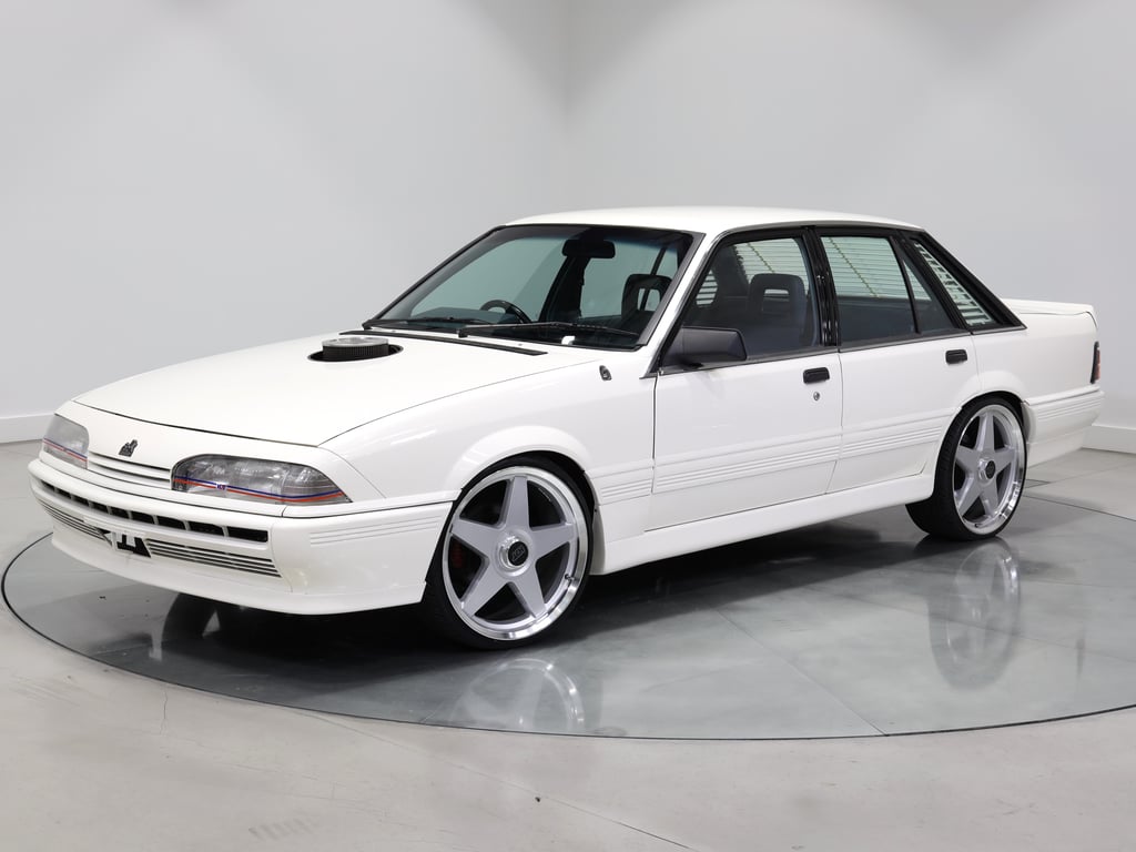 1986 Holden VL Commodore 4.9L V8 - Alpine White …