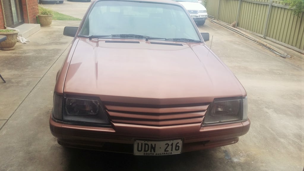 1985 VK Holden Calais