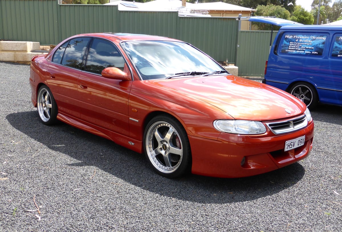 1989 VT Senator Signature 10th Anniversary | Sold | Australian Muscle ...