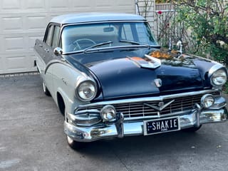 1957 Ford Customline V8