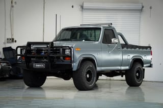 1982 Ford F100 4x4 Short Wheelbase 351 Cleveland - Conquer Grey 