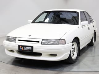 1989 HSV VN SV89 Build No 149 - Alpine White