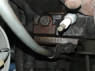 1990 VN Calais Series II - 5.0 Litre V8 5 Speed Manual