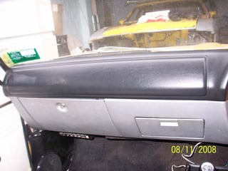 VH 770 Valiant Charger