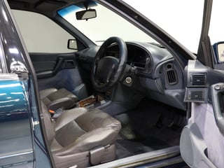 1996 HSV VS Senator 215i Build No 884 - Botanica Blue Mica