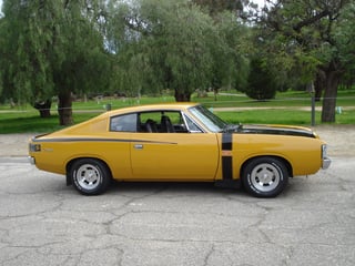 VH R/T E37 Valiant Charger