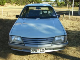 1985 VK Police Commodore