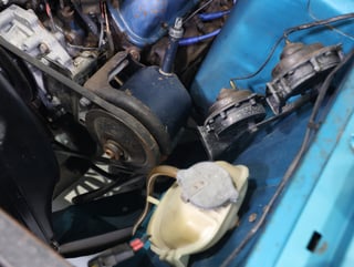 1971 Ford ZD Fairlane 302ci V8 - Teal Glow