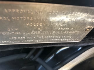 1990 VN Holden Calais 5.0L V8