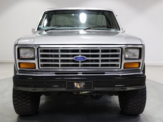 1982 Ford F-Series Pickup F100 RHD 4x4 - 351 V8