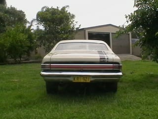 HK 327 Bathurst Monaro