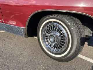 1966 Pontiac Bonneville Brougham - 389 V8