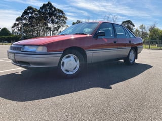 1990 VN Holden Calais 5.0 Litre V8