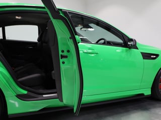 2017 HSV GTSR - Spitfire Green 0064 km …