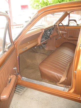 XY Falcon Ute 302 V8