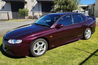 1998 HSV VT Clubsport Build No 1495 - Rubens Red Mica