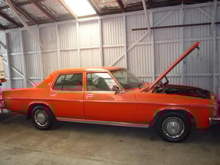 1977 HX Statesman Deville