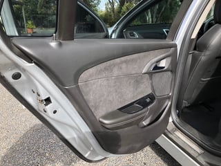 2014 HSV VF Clubsport R8 Tourer