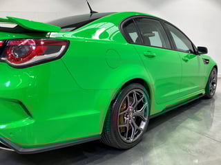 2017 HSV GTSR - Spitfire Green 0064 km …
