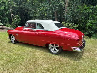 1952 Oldsmobile Super 88 Restomod - 6.0L LS2 V8