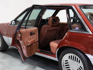 1985 Holden HDT VK Calais Director 333 Pack -  5.0 Litre V8