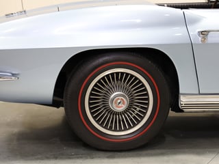1964 Chevrolet Corvette C2 Sting Ray 327ci 'Fuelie' - Silver Blue Metallic