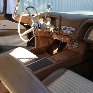 1959 Ford Thunderbird 352 V8