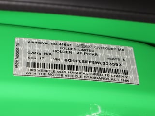 2017 HSV GTSR - Spitfire Green 0064 km …