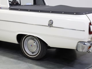 1971 Chrysler VG Valiant Wayfarer Utility 318ci Fireball V8 - Bondi Bleach White
