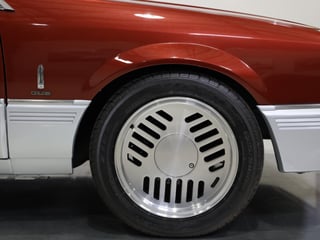 1985 Holden HDT VK Calais Director 333 Pack -  5.0 Litre V8