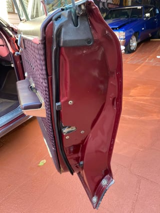 1966 Pontiac Bonneville Brougham - 389 V8