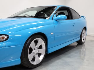 2004 Holden VZ Monaro CV8 - Turismo Mica - 1,974km