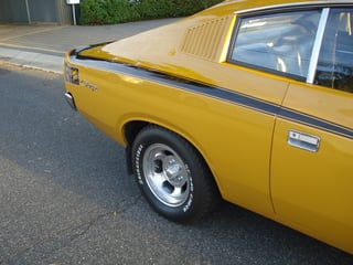 VH R/T E37 Valiant Charger