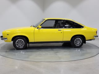 1977 Holden LX Torana SL 253 V8 Hatchback - Absinth Yellow