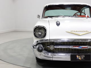 1957 Chevrolet Bel Air - Pillarless 2-Door Hardtop