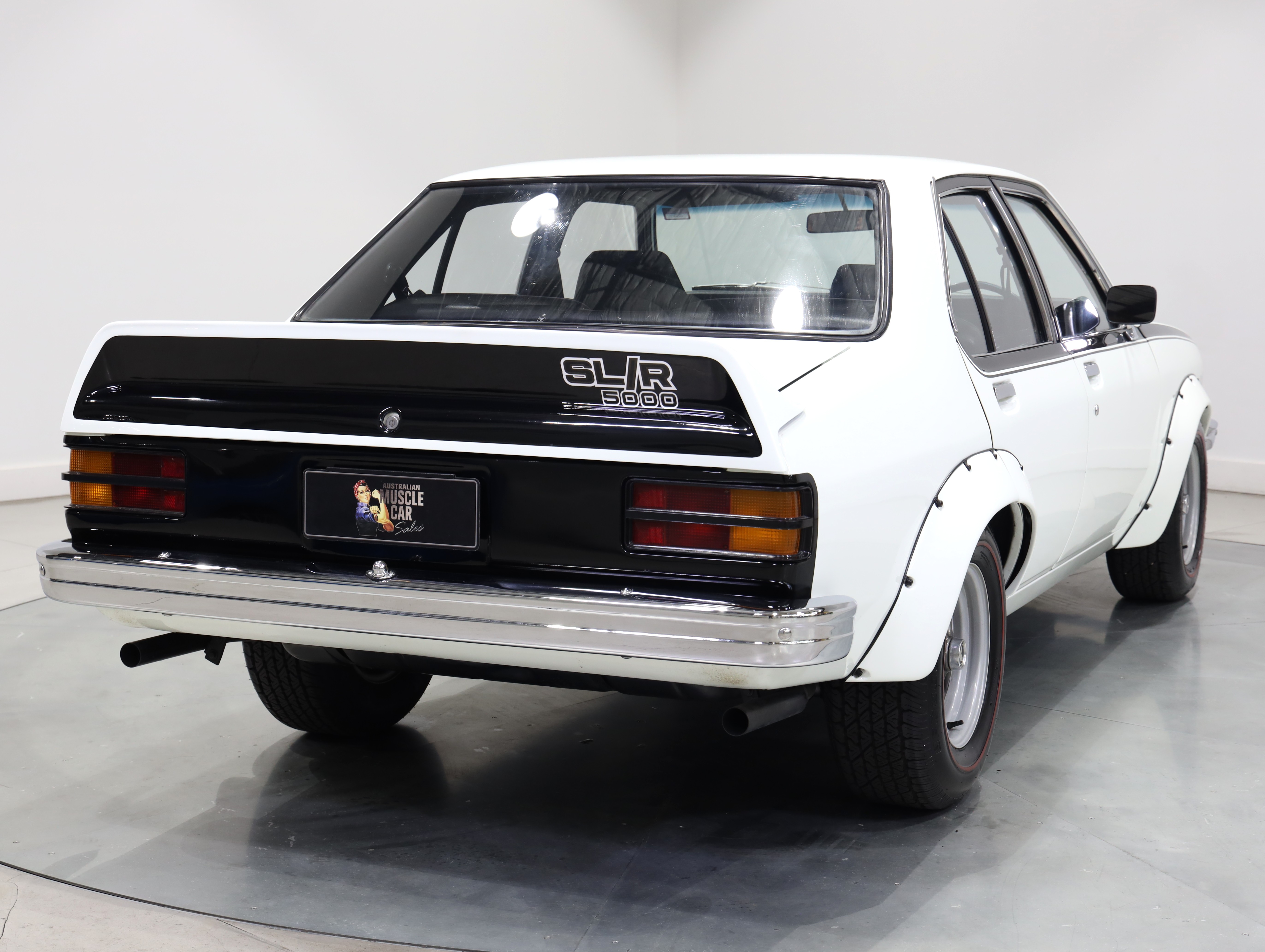 1974 Holden LH Torana L34 SLR 5000 - Glacier White