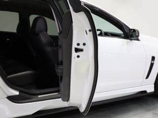 2016 HSV Clubsport R8 Tourer Build No 097 - Heron White …