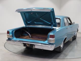 1971 Ford ZD Fairlane 302ci V8 - Teal Glow